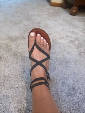 American Eagle Black Strappy Gladiator Sandals